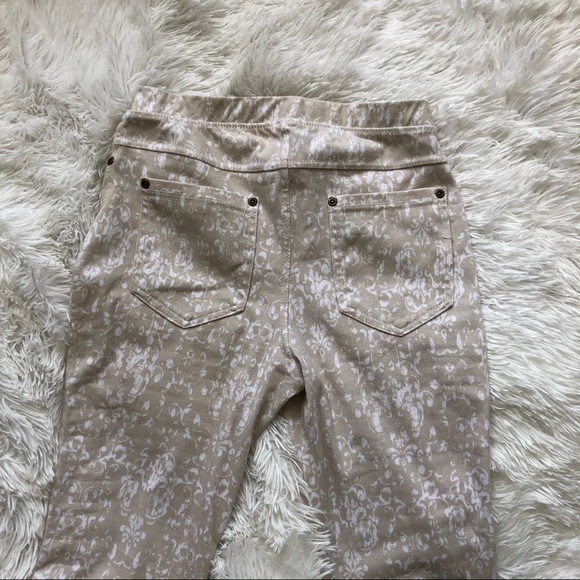 NWOT Jeggings Damask Print - Picture 3 of 6